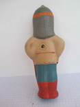 Резиновая игрушка СССР мальчик богатырь воин, фото №3