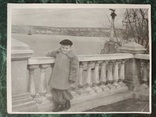 SEWASTOPOL.KRYM.Dzieciak na tle pomnika.1952god., numer zdjęcia 2