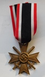 Крест военных заслуг с мечами ( клеймо 6 ), фото №2