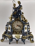 Вінтажний настольний бронзовий годинник з підсвічниками, фото №4
