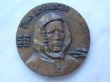 Медаль настольная "100 лет со дня рождения Р.Амундсена", фото №2