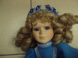 Кукла фарфоровая в голубом платье 35 см, фото №5
