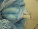 Кукла фарфоровая в голубом платье 35 см, фото №7