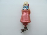 Елочная игрушка девочка с лопатой, фото №4