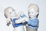 Фарфоровая статуэтка Wagner &amp; Apel "Мальчик с девочкой танцуют", фото №7