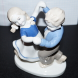 Фарфоровая статуэтка Wagner &amp; Apel "Мальчик с девочкой танцуют", фото №8