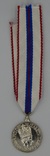 Великобритания. Королевская серебряная юбилейная медаль 1977 года. Миниатюра., фото №3