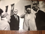 4 фото Хрущев Ковпак Брежнев Микоян и иностранный гость Аэропорт, фото №3
