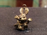 Зайка веселый бронза коллекционная миниатюра брелок, фото №2