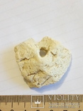 Цікавий камінь з наскрізним отвором ( амулет, неоліт?), фото №2