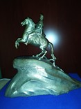 Петр Первый на коне скульптура, фото №2