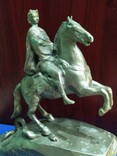 Петр Первый на коне скульптура, фото №5