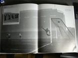 Книга "The unseen archives. A photographic history of Manchester United", фото №5