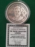 США.Серебряный старинный раунд на 5 унций - серия Mucha (Laurel), фото №3