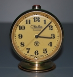 Часы-будильник Слава. СССР, фото №2