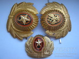 Russia three similar military cap badges: small wreath, normal wreath an two headed eagle, фото №3