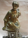 Бронзовая скульптура "Девушка с попугаем", фото №3