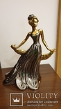 Фарфорова статуетка Золота дама 28см, фото №2