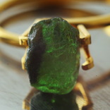 Ясный кристалл тсоворита глубоко зелёного цвета 3.06ст 9.2х6.3х5.1мм, фото №2