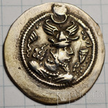 Сасаниды, драхма, предположительно Пероз, 457-484 г., пятиконечная звезда на реверсе, фото №2
