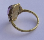 Перстень з каменем світлого кольору, фото №5
