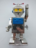 Робот заводной. Механическая игрушка СССР, фото №2