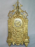 Большие бронзовые часы с грифонами XIX века, фото №2