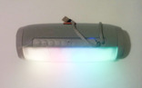 Портативная колонка TG-157 с интерактивной подсветкой  и мощным звуком.Цвет светло серый, фото №3