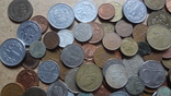 Большая Гора иностранных монет без наших. 357 штук, фото №5