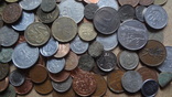 Большая Гора иностранных монет без наших. 357 штук, фото №13