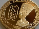 Нефертити - жетон царица Египта, фото №2