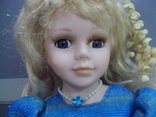 Фарфоровая кукла в голубом платье 43 см, фото №5