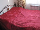 Атласное покрывало на большую двуспальную кровать, фото №6