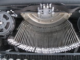 Печатная машинка. ADLER Modell-32   . Германия 1930-х годов, фото №13