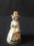 Коллекционный бронзовый колокольчик "Дама с корзинкой", фото №3