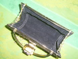 Нарядная сумочка с позолоченным фермуаром и стразами, фото №4