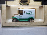 Модель автомобиля Lledo made in England (новая в упаковке) (98), фото №2