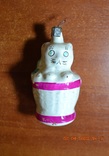 Старая стеклянная новогодняя игрушка на ёлку Кошка в корзинке. Из СССР. Высота 8 см., фото №2