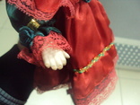 Фарфоровая кукла в красном платье 30 см, фото №9