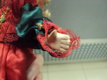 Фарфоровая кукла в красном платье 30 см, фото №10