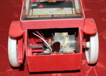 Машинка легковая из пластмассы на батарейках (нужна реставрация), фото №6
