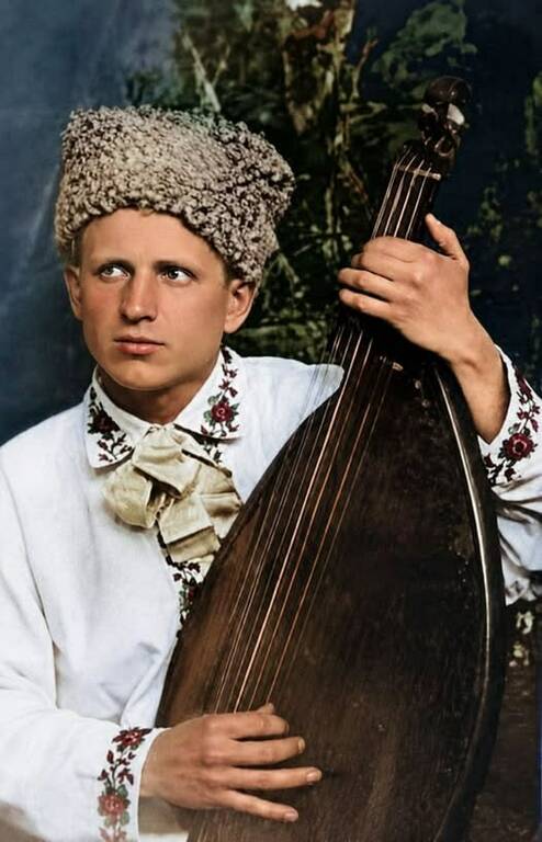 Молодий Микола Сарма-Соколовський, 1930-ті роки