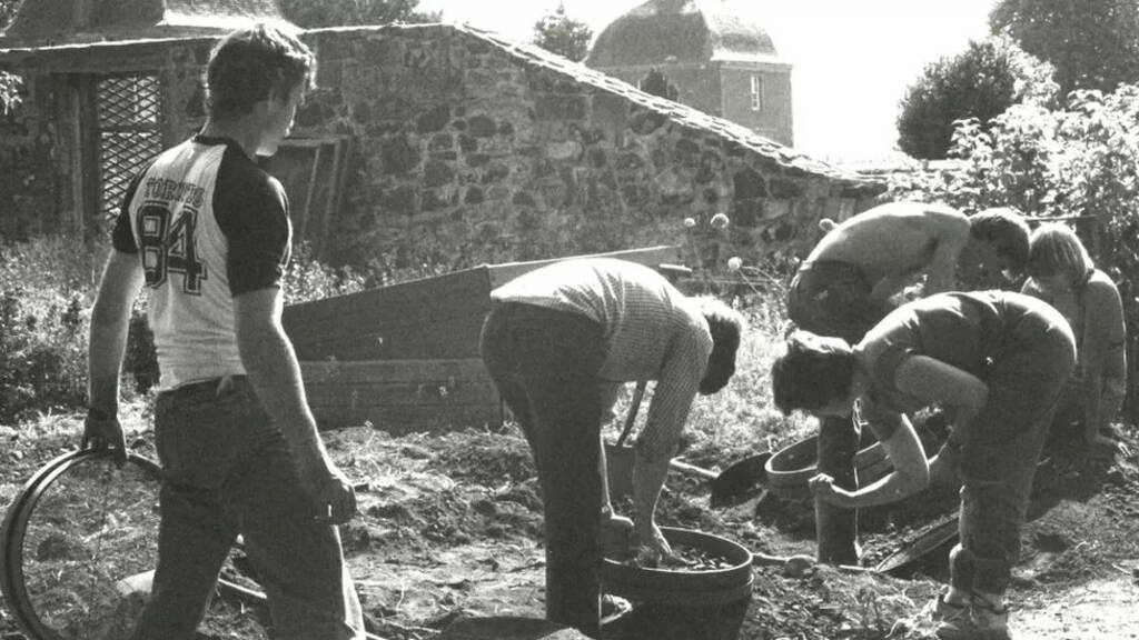 Photo source: National Museum of Scotland. Volunteers worked on the school grounds to try to unearth more artifacts, 1984.