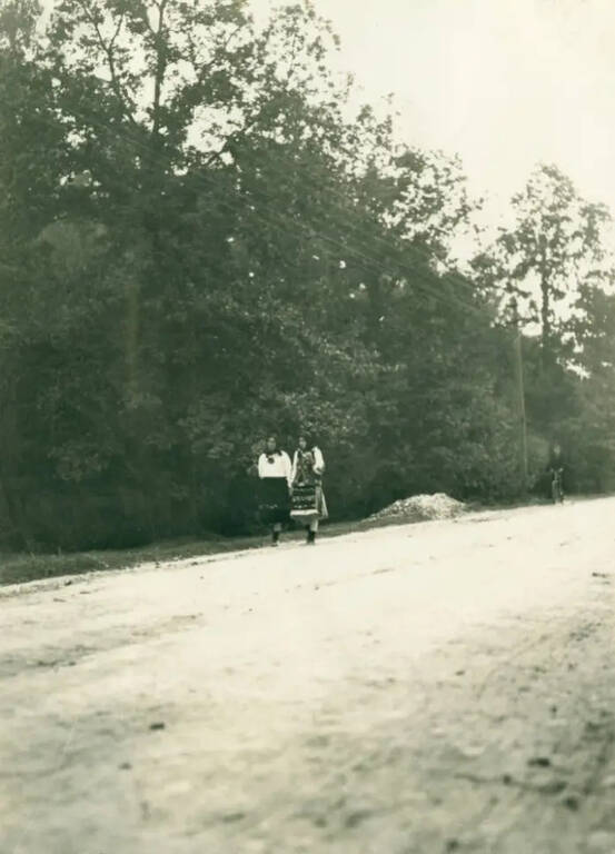 Road to Bolekhiv, 1934