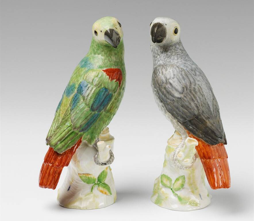 Дві порцелянові фігурки папуг. Висота 22,5 см. Фабрика KPM, бл. 1765 року