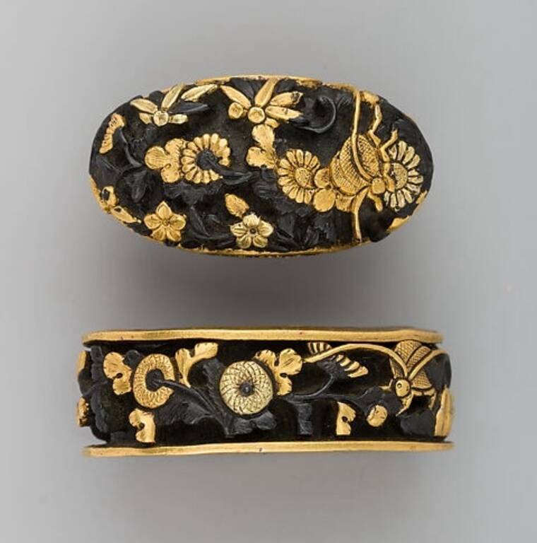 Фучігашира з квітковим орнаментом. Мідно-золотий сплав (сякудо), золото. Японія, бл. 1615–1868 рр.