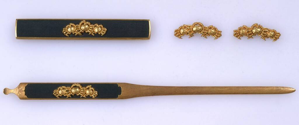 Мітокоромоно. Сякудо (сплав міді та золота), золото. Японія, період Муроматі, кін. XV – поч. XVI ст.