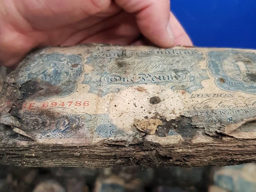 Under the floorboards of the London store found a treasure from the times of World War II