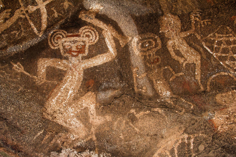 Scientists believe that the cave paintings of primitive people - images of constellations