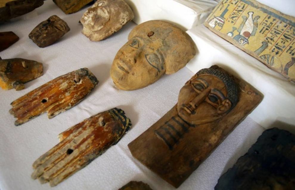 Сохранившийся предмет прошлого. Долина царей Египет находки. Артефакты Египта. Артефакты найденные в Египте.